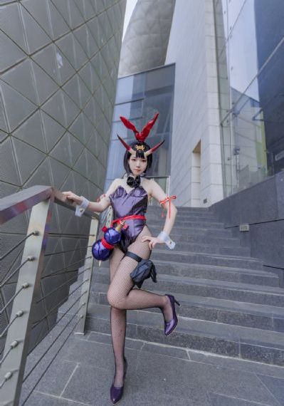 八头身美女_720在线手机播放