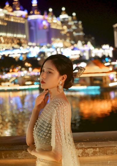 桃子色视频在线播放_1080P电影免费在线