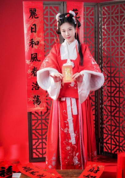 艾曼纽在线观看_高清在线播放观看