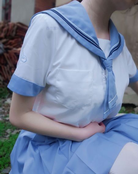 不穿内裤的女教师_BD国语完整在线观看