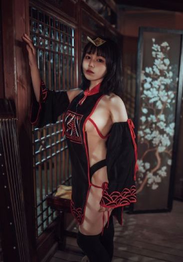 不期而爱_十万网红美女美酱